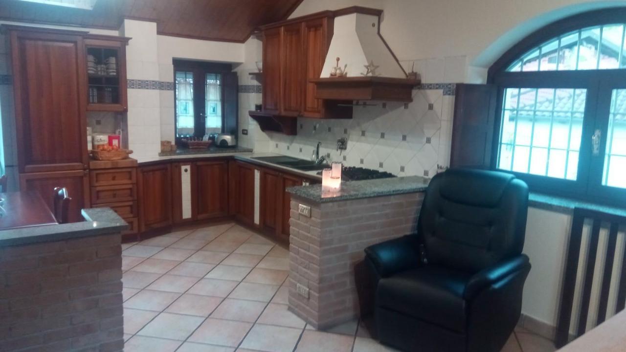 Вилла Casa Del Rustico, Indipendente Vista Sacra Con Dipinto Caprie Экстерьер фото